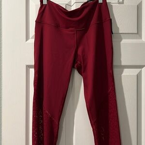Victoria’s Secret Red Leopard Knockout Legging Tight- NWT